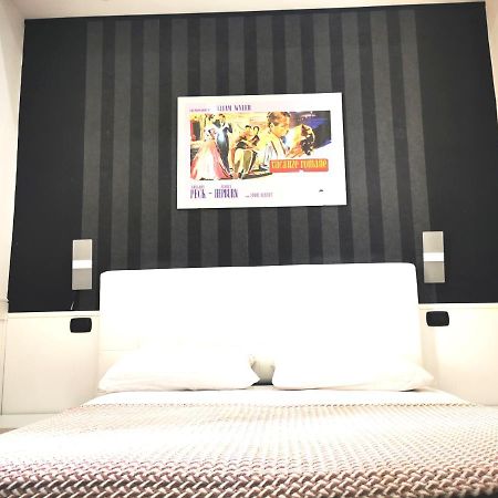 Bed and Breakfast Cinema House 2 Рим Екстер'єр фото