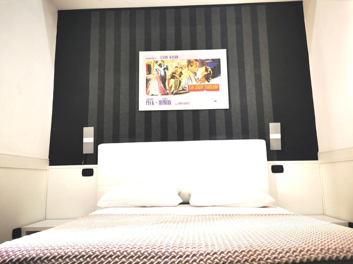 Bed and Breakfast Cinema House 2 Рим Екстер'єр фото