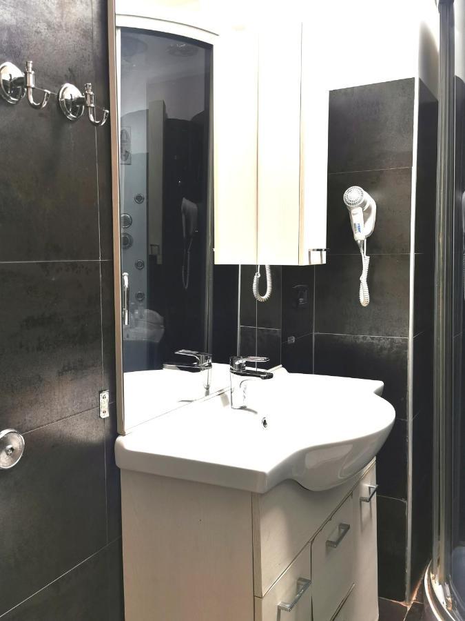 Bed and Breakfast Cinema House 2 Рим Екстер'єр фото